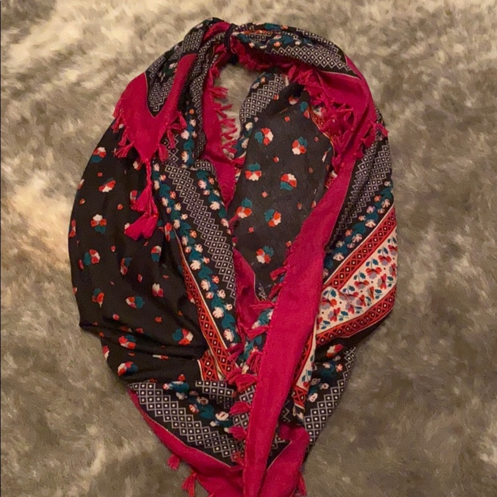 Boho tassel scarf 🧣